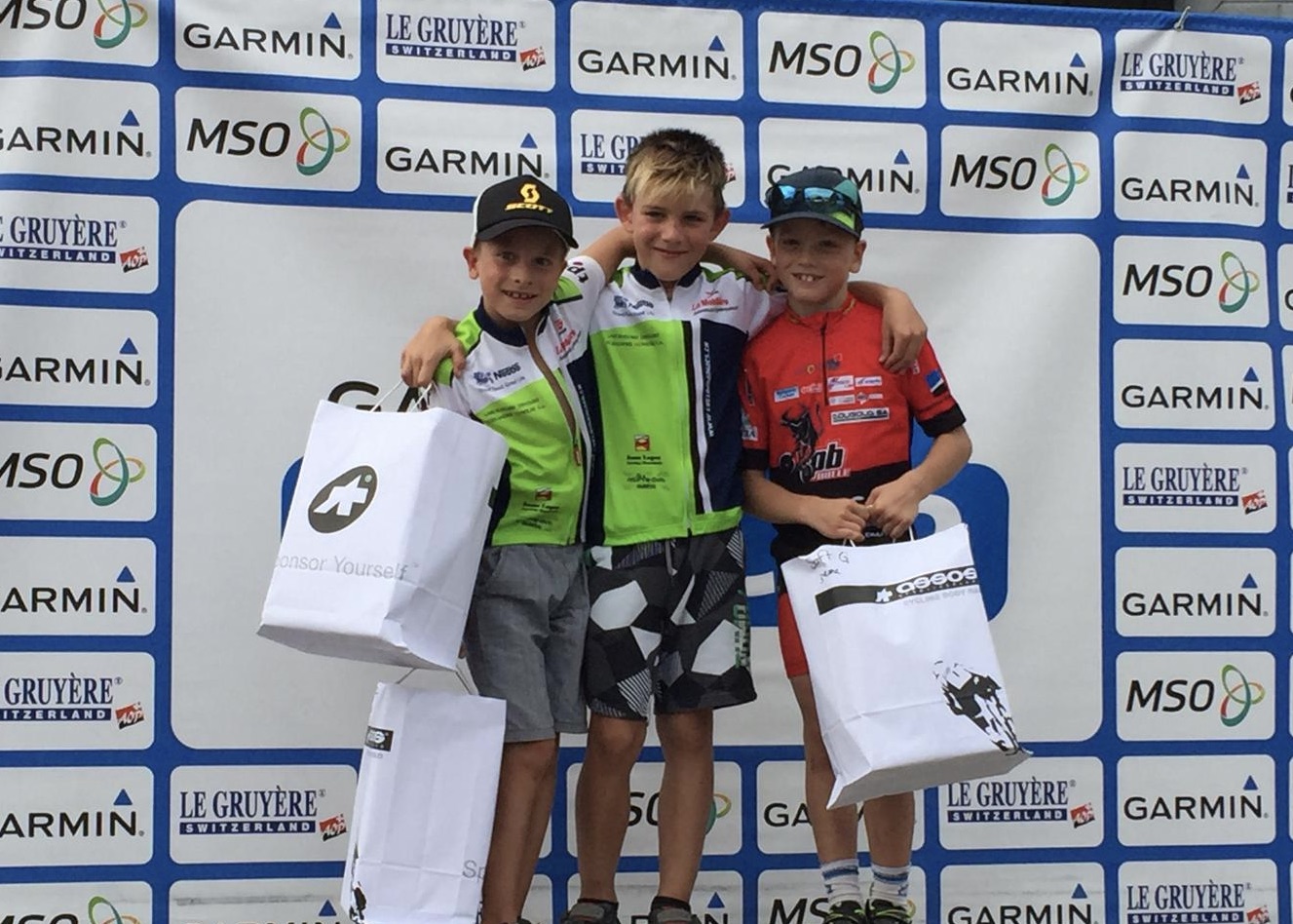 EEABD261-E38B-40F0-9BBB-AC0484AB373B_1_201_a